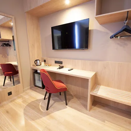 Hotel The Originals Boutique, Hotel Le Marmotel, Clermont-Ferrand Clermont-Ferrand