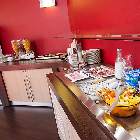 The Originals Boutique, Hotel Le Marmotel, Clermont-Ferrand Hotel 3*